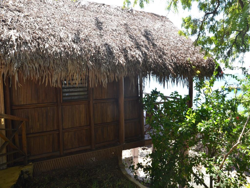 Auberge Le Maki Lodge Ampangorinana Ruang foto