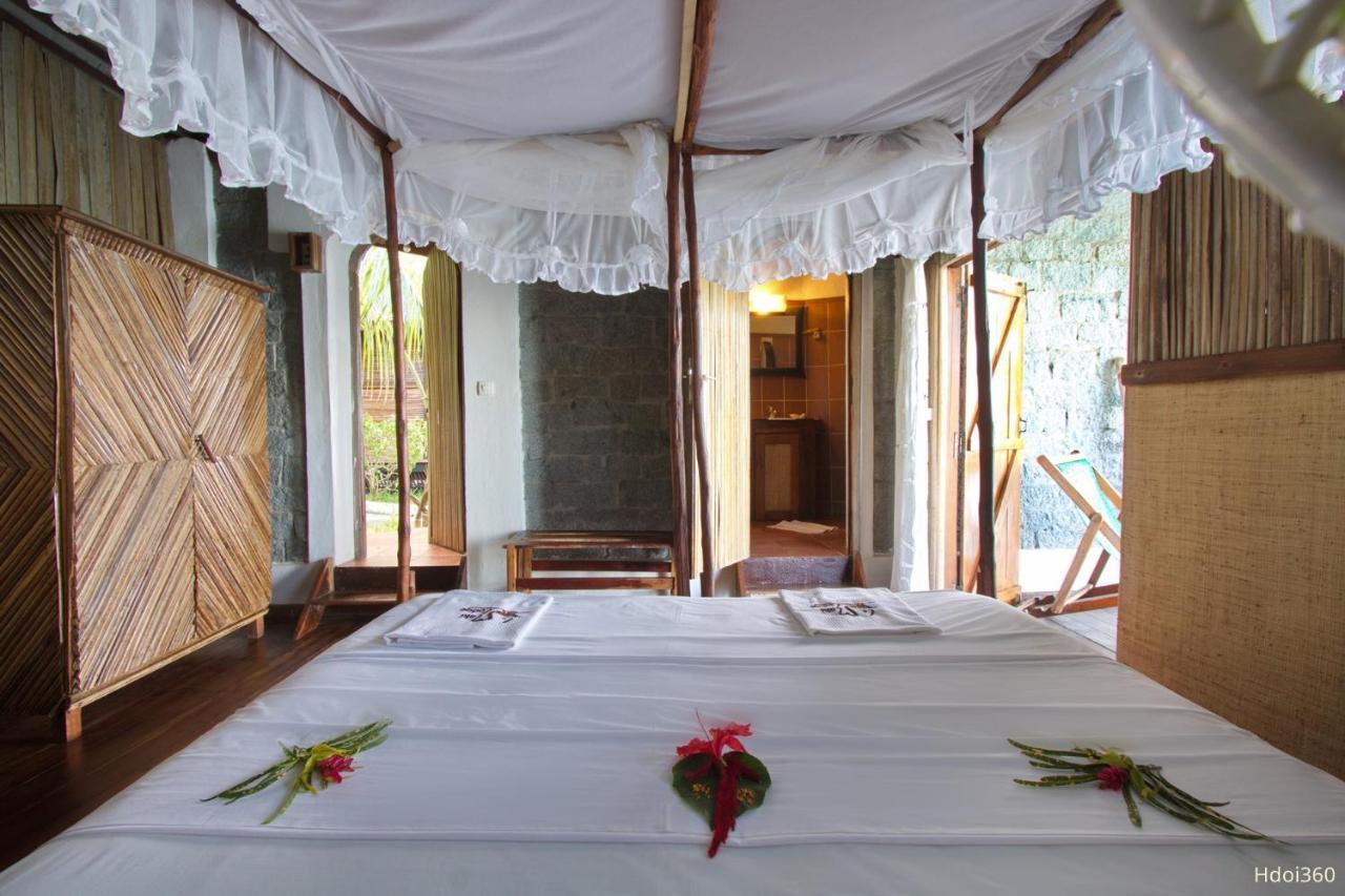 Auberge Le Maki Lodge Ampangorinana Bagian luar foto